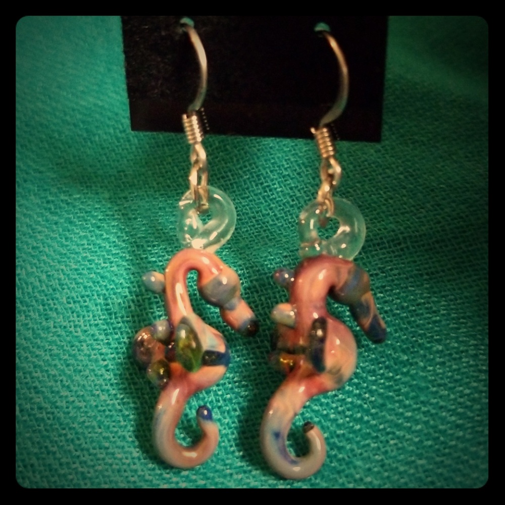 Seahorse dangle earrings